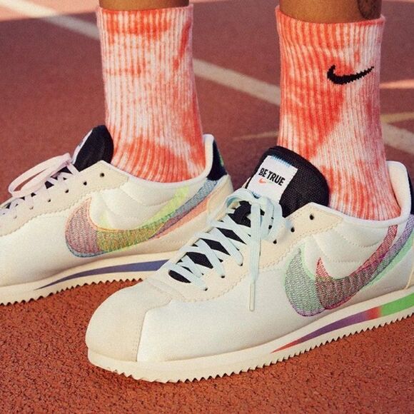 nike cortez pride